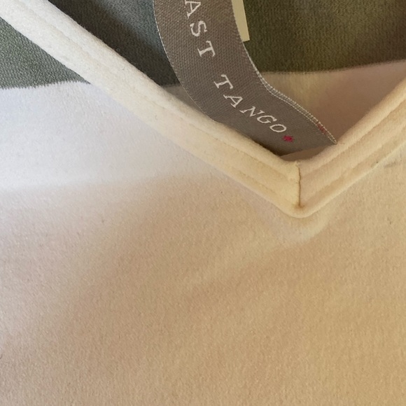 Last Tango knit v neck tank gray and white - Picture 2 of 4